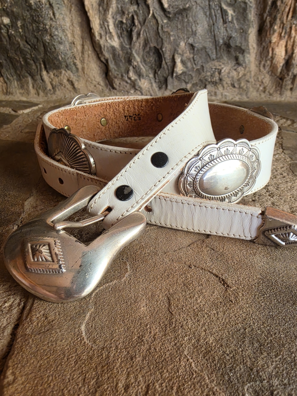 Justin Genuine Leather White Leather Concho Belt with Silver Accents